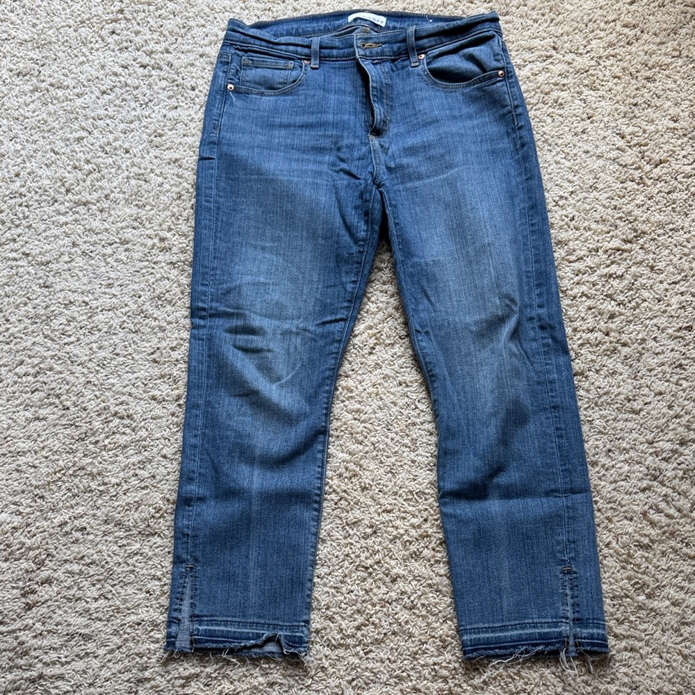 Loft Women’s blue jeans Size 8